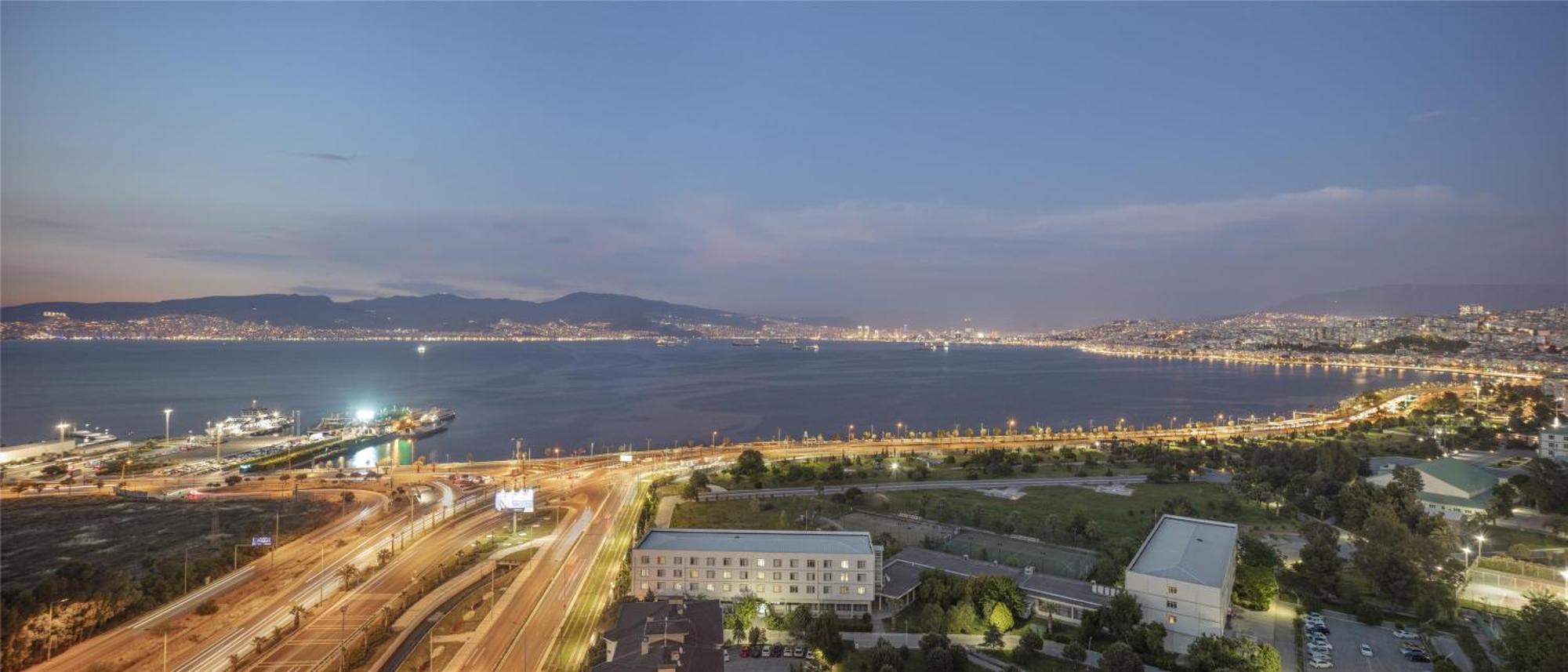Hyatt Regency Izmir Istinyepark Hotel Exterior photo
